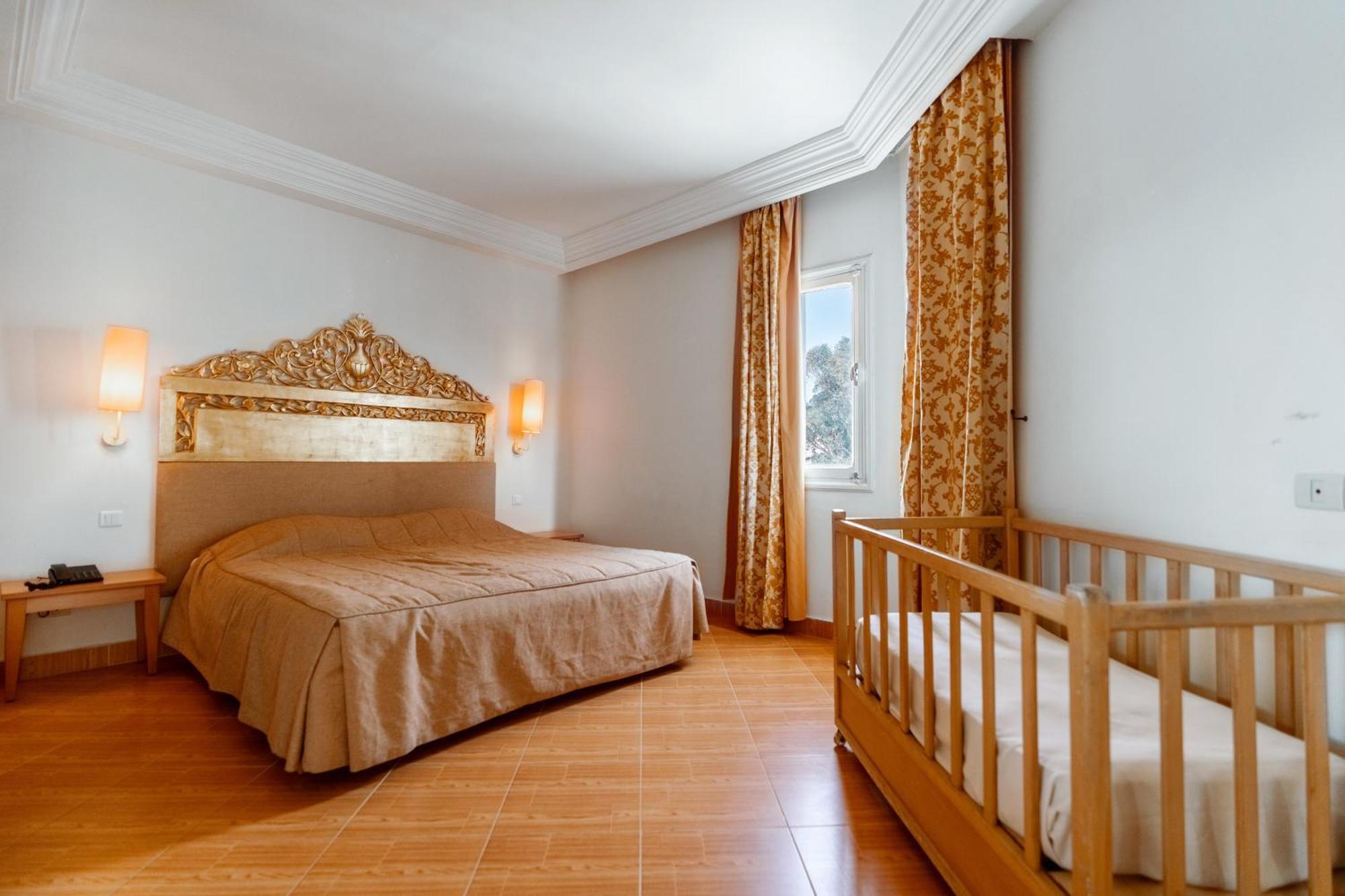 Iris Hotel & Thalasso Mezraia Bagian luar foto