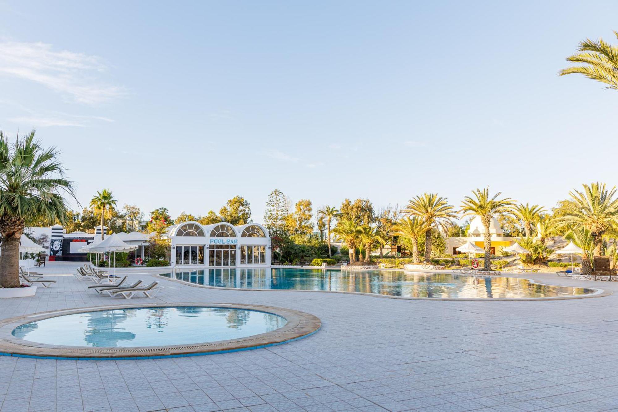 Iris Hotel & Thalasso Mezraia Bagian luar foto
