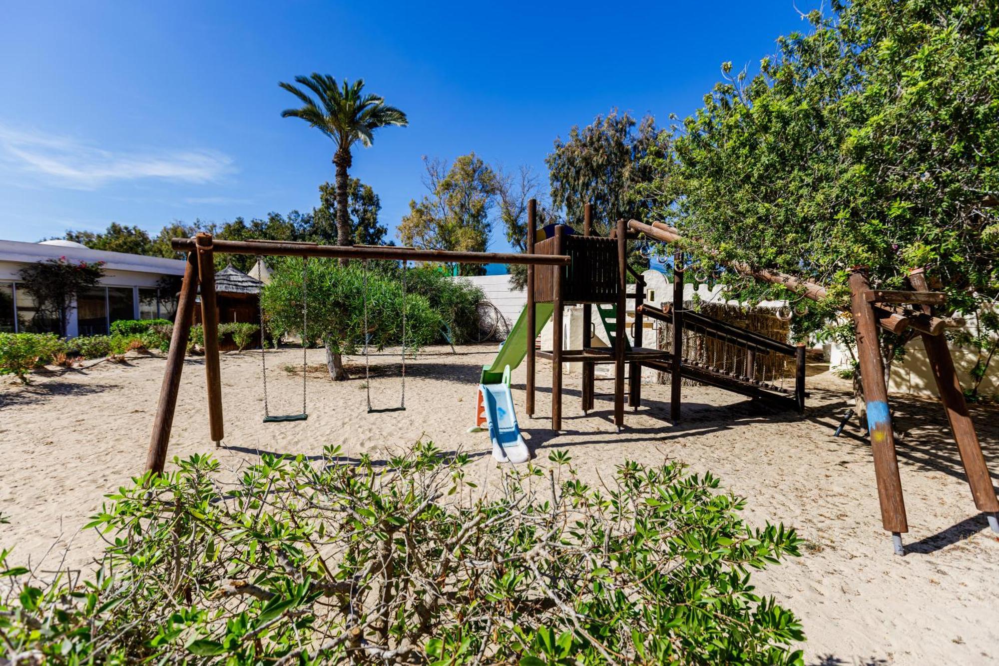 Iris Hotel & Thalasso Mezraia Bagian luar foto