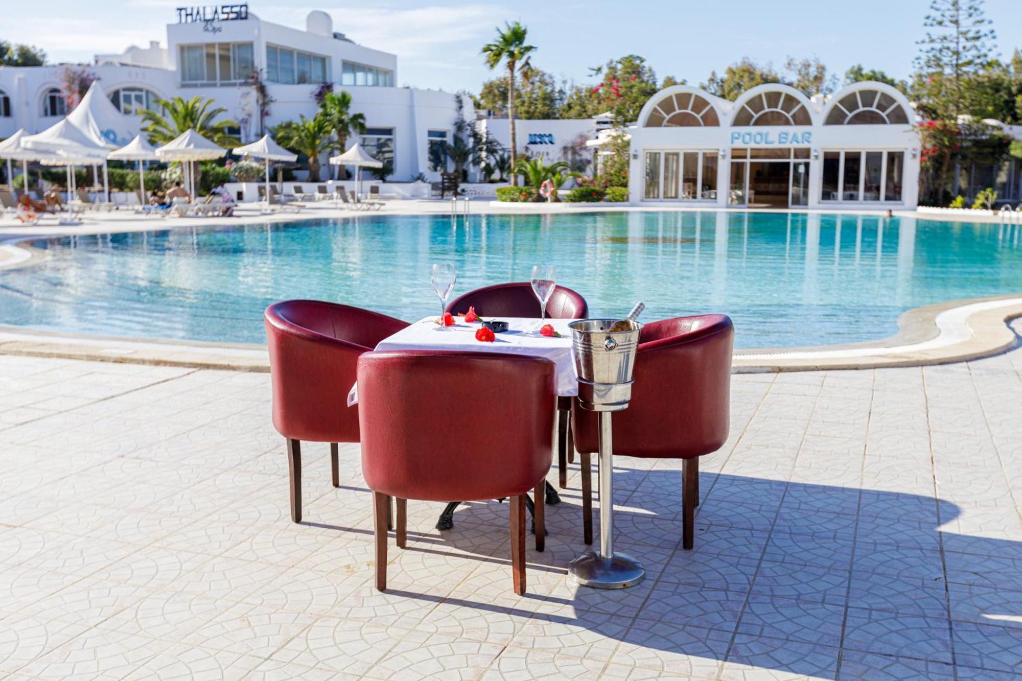 Iris Hotel & Thalasso Mezraia Bagian luar foto