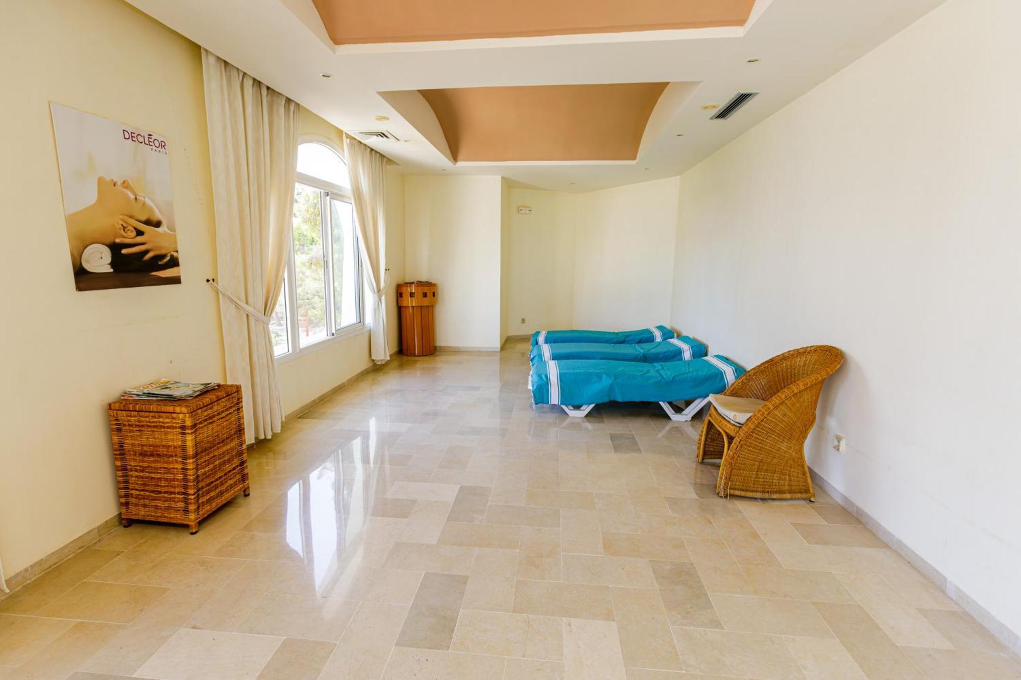 Iris Hotel & Thalasso Mezraia Bagian luar foto