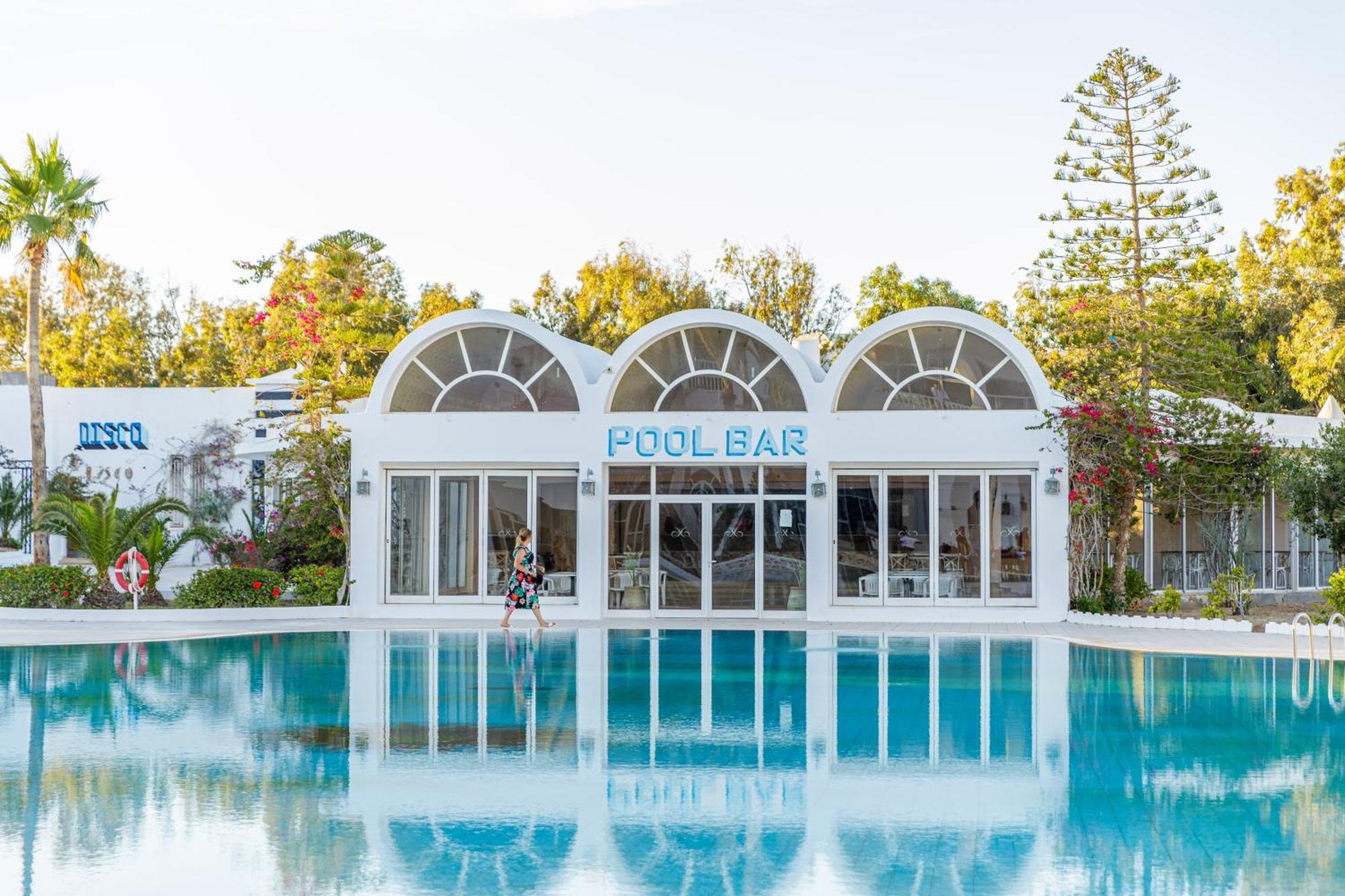 Iris Hotel & Thalasso Mezraia Bagian luar foto