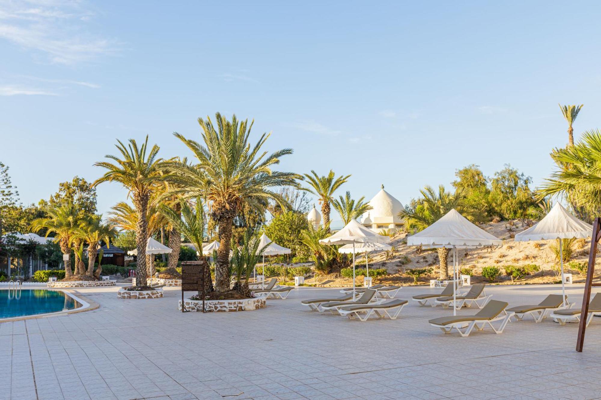 Iris Hotel & Thalasso Mezraia Bagian luar foto