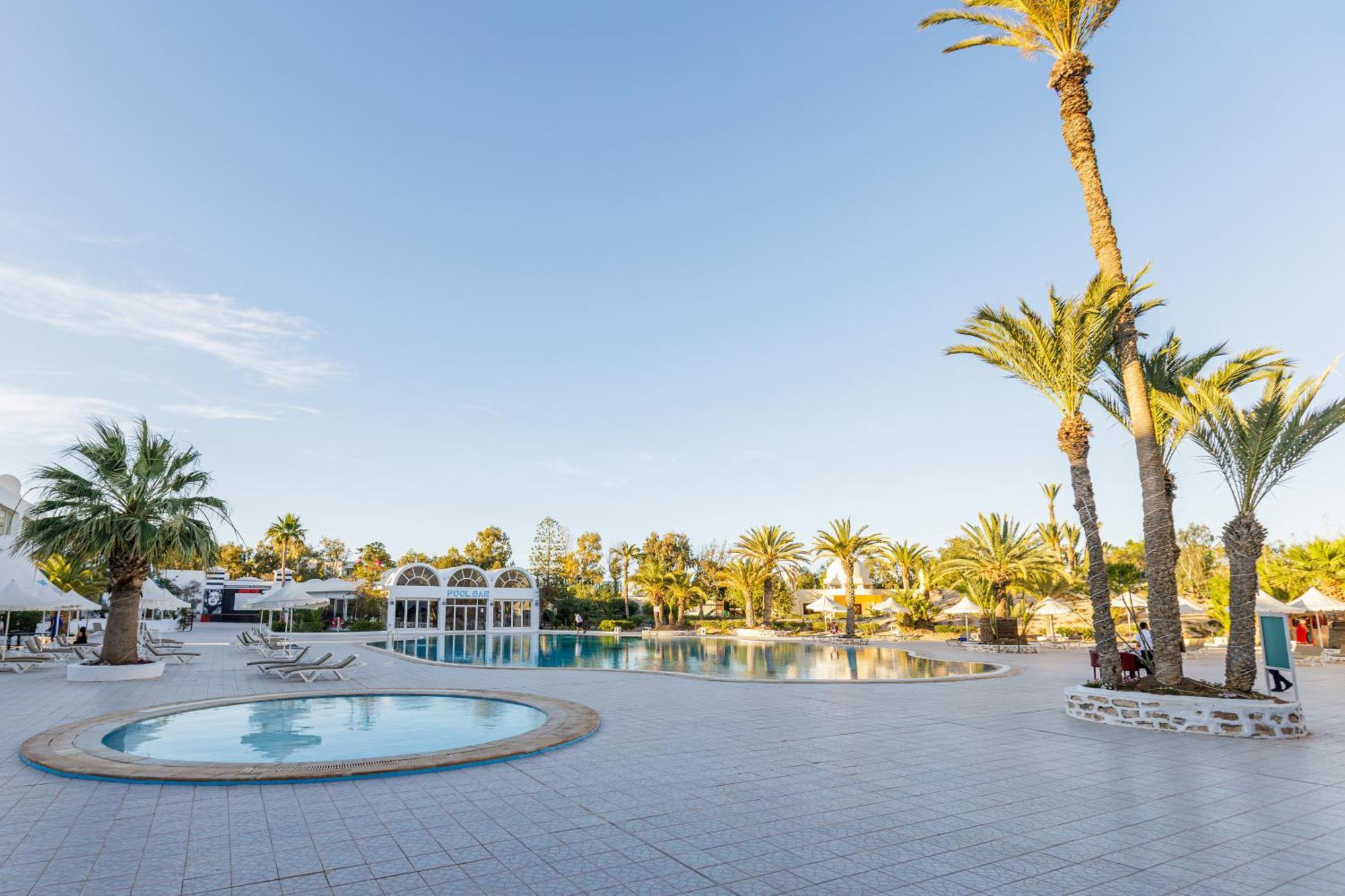 Iris Hotel & Thalasso Mezraia Bagian luar foto